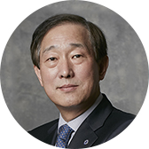 윤도흠 제17대 의과대학장 사진